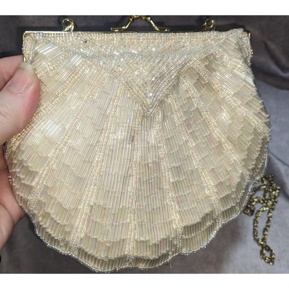 La Regale Vintage Glass Beaded Clam Evening Bag - Picture 8 of 10